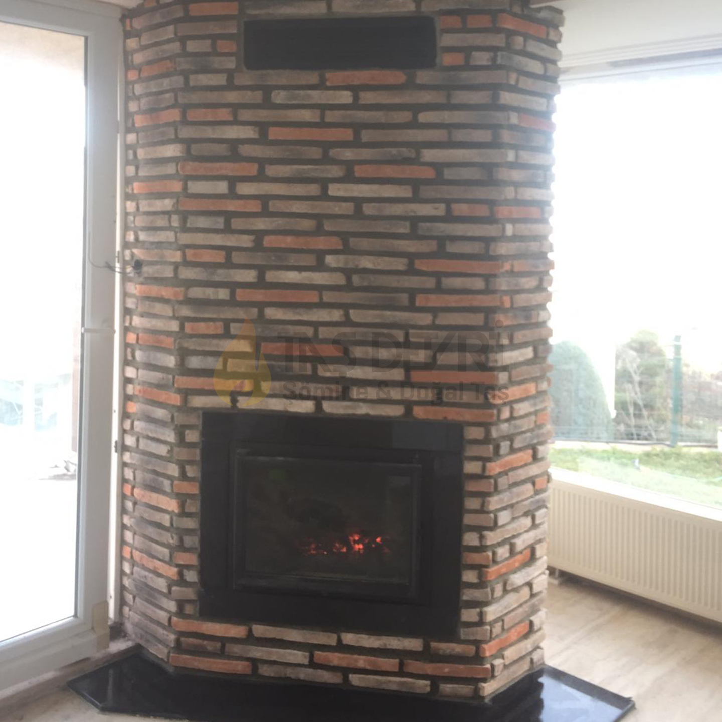 Corner Wood-Burning Fireplace 32