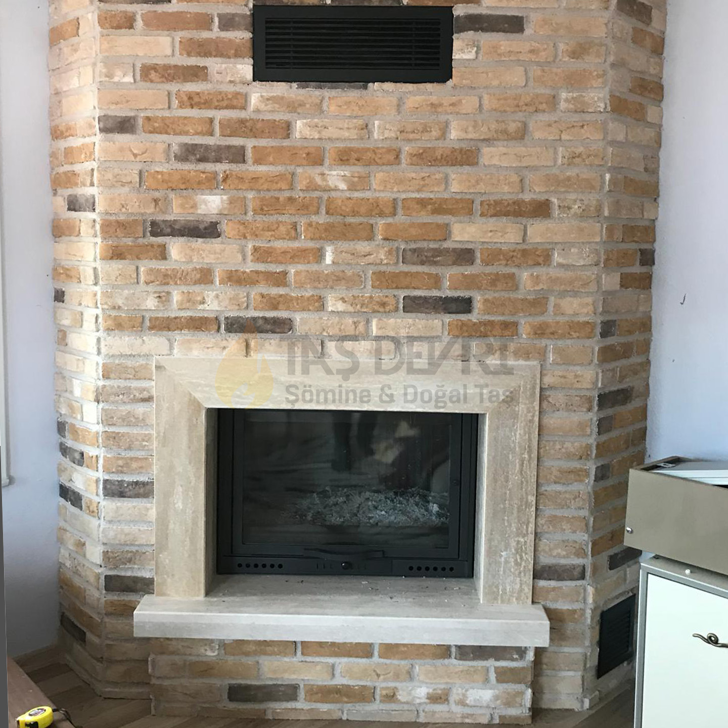 Corner Wood-Burning Fireplace 61