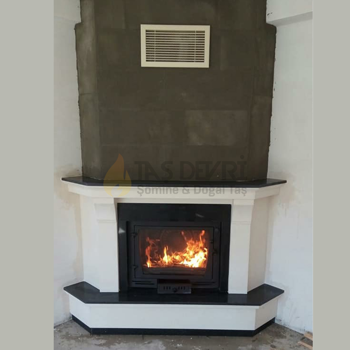Corner Wood-Burning Fireplace 62
